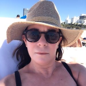 Meet your Posher, Jeanne